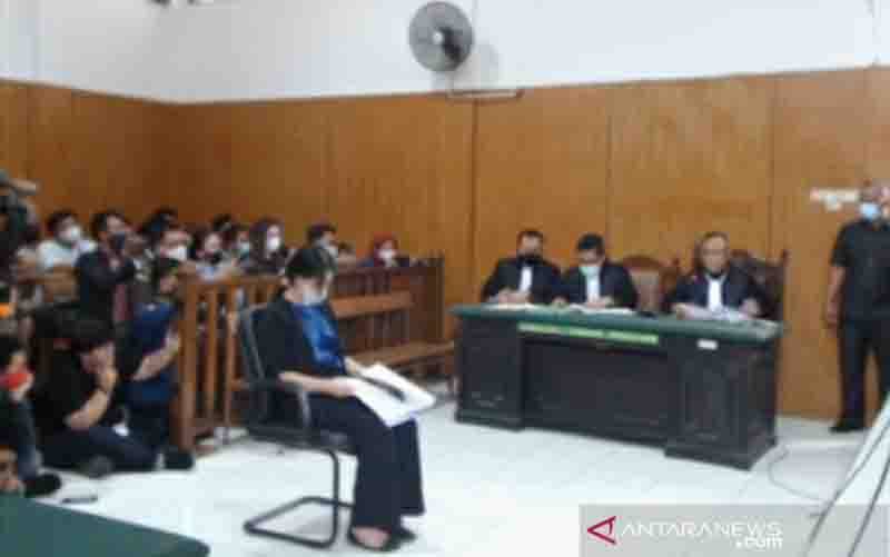Jaksa Tarik Tuntutan Satu Tahun Istri yang Marahi Suaminya