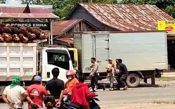 Kecelakaan Maut di Pangkalan Banteng, Pemotor Tewas Usai Ditabrak Mobil Boks