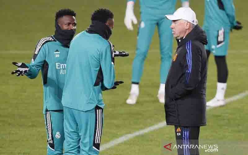 Ancelotti Sebut Vinicius Pesepak Bola Paling Berbahaya di Dunia