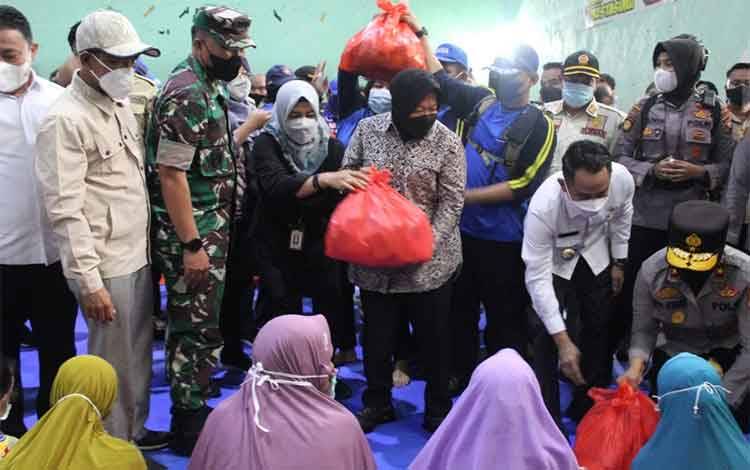 Dandim Palangka Raya Bersama Forkopimda Dampingi Kunjungan Kerja Mensos
