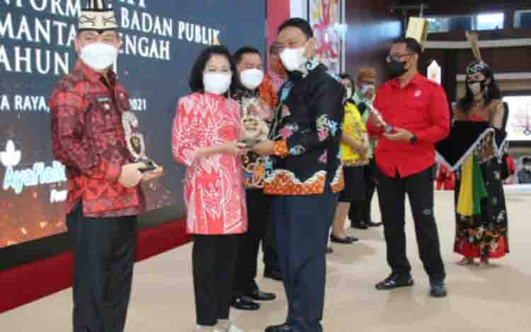 Pulang Pisau Juara Pertama Kategori Menuju Informatif se-Kalteng