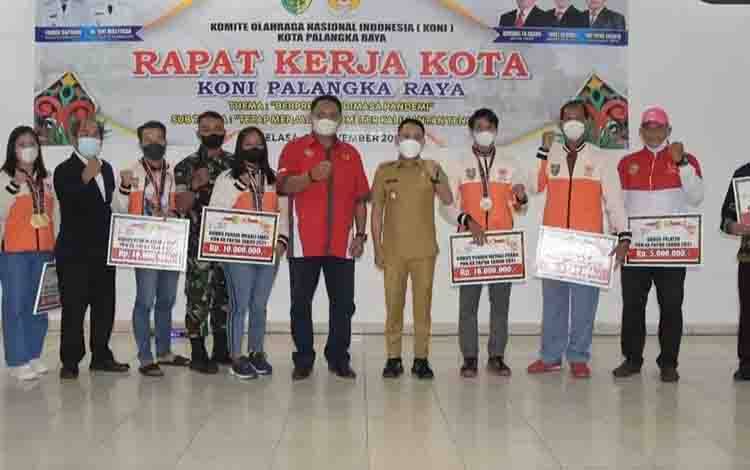 Dewan Apresiasi Pemko Beri Bonus kepada Atlet Berprestasi