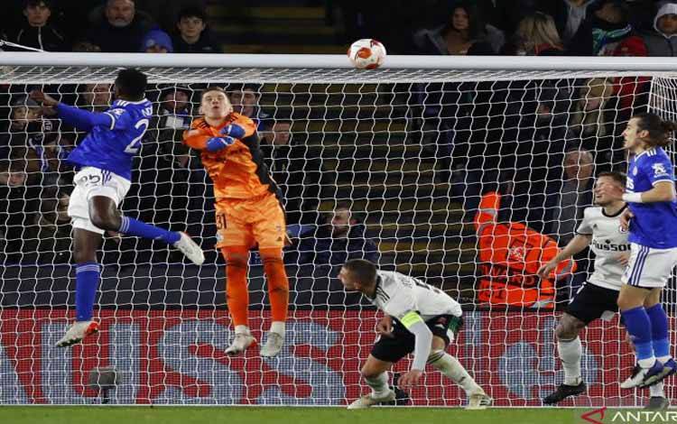 Hajar Legia Warsawa 3-1, Leicester Puncaki Klasemen Grup C