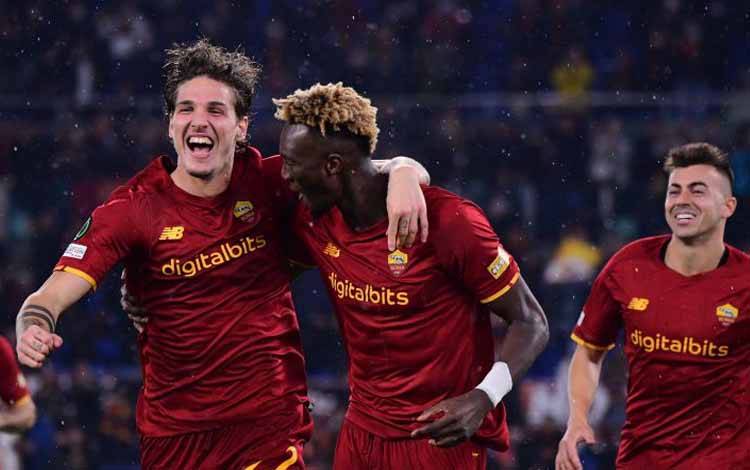 Hasil Conference Europa, Tottenham Tumbang, AS Roma Pesta Gol