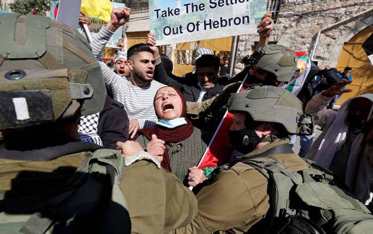 Pemukim Israel Serang Warga Palestina di Utara Nablus