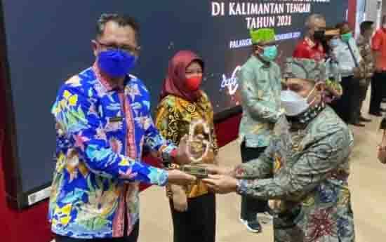 Dislutkan Raih Peringkat Pertama Pada Penganugerahan Keterbukaan Informasi Publik