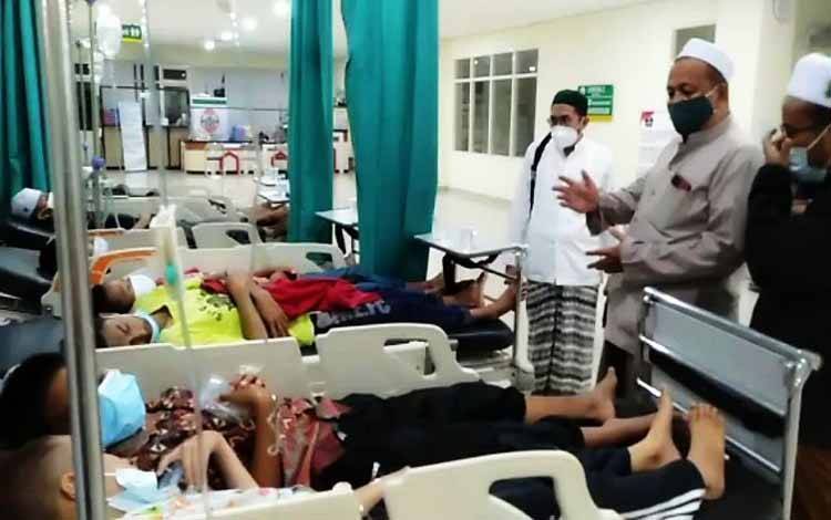 Puluhan Santri di Sampit Diduga Keracunan Makanan
