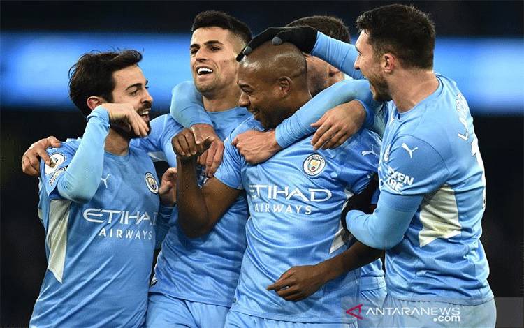 City Bekuk West Ham, Burnley vs Tottenham Ditangguhkan karena Cuaca