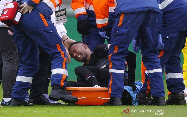 Neymar Absen Delapan Pekan karena Cedera Pergelangan Kaki