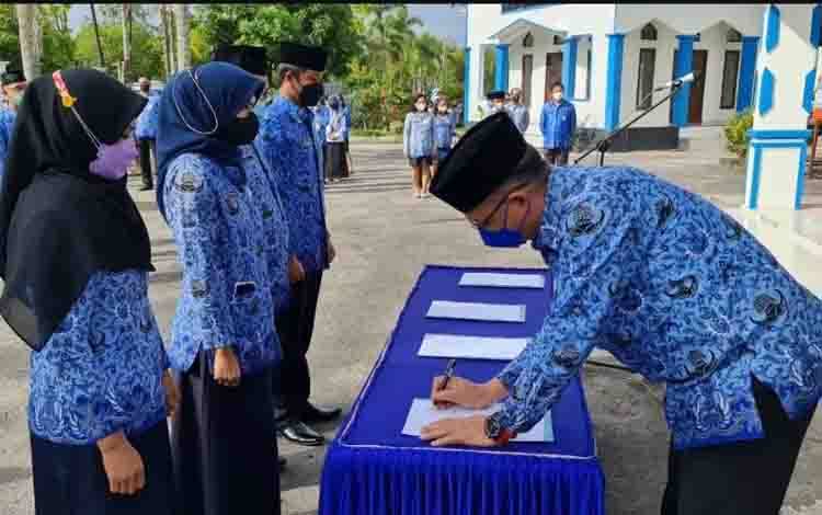 Ini Pesan Kepala Dislutkan Kalteng kepada ASN Pejabat Fungsional dan PNS yang Baru Dilantik