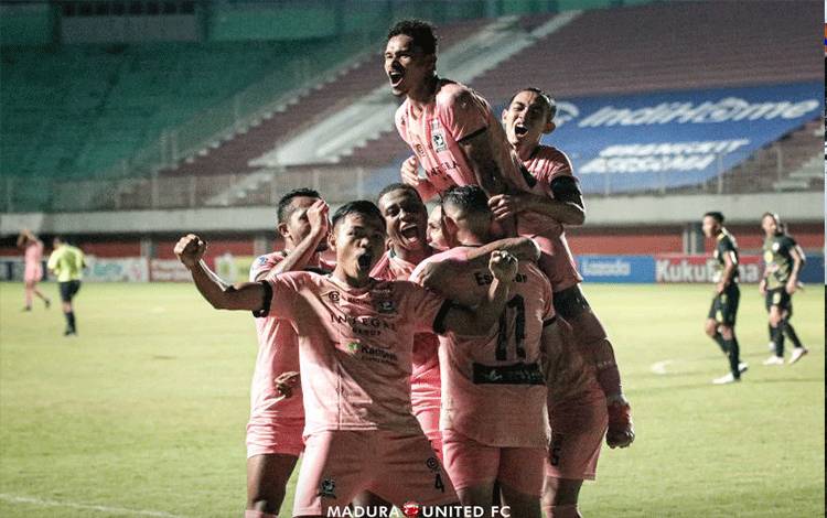 Gol Debut Kembalikan Percaya Diri Pemain Madura United Haris Tuharea