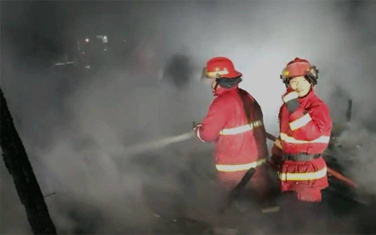 Pulang Berjualan di Pasar, Rumah Warga Kelurahan Madurejo Terbakar