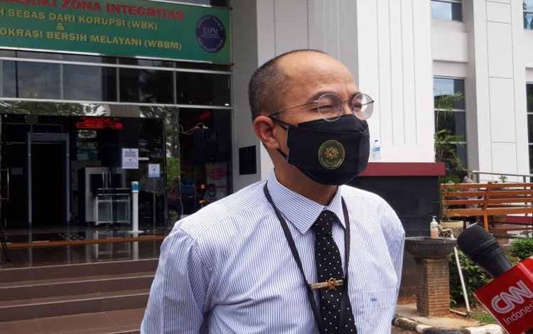 Hakim Musyawarahkan Kepastian Sidang Munarman Tatap Muka atau Online