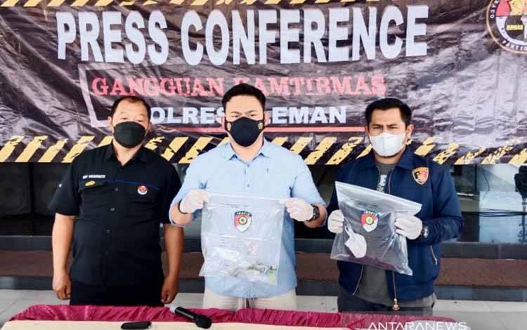 Polisi Tetapkan 2 Tersangka Kasus Pembakaran Kantor PSS Sleman