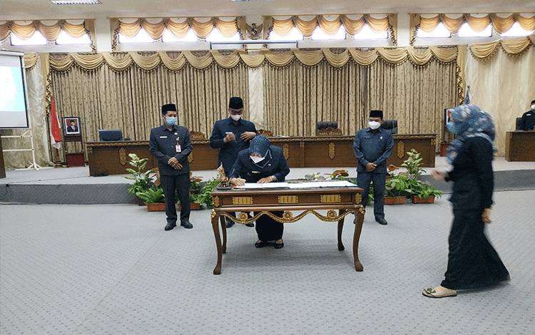 Pemkab dan DPRD Barito Utara Tetapkan Propemperda Tahun 2022
