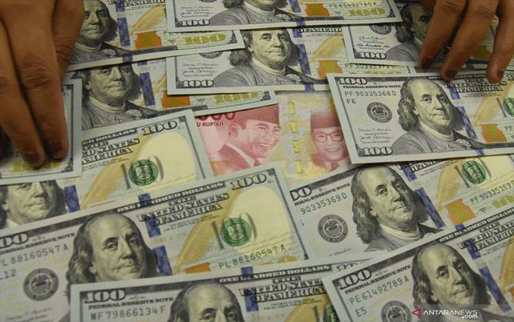 Dolar Pulih dalam Menghadapi Omicron, Mata Uang Komoditas Tergelincir