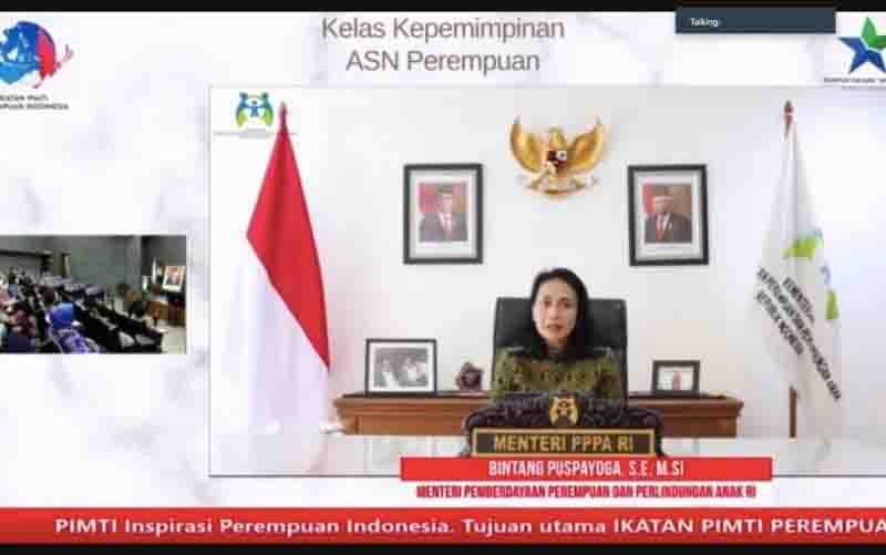 Menteri PPPA: Perempuan Perlu Miliki Literasi Digital yang Cakap