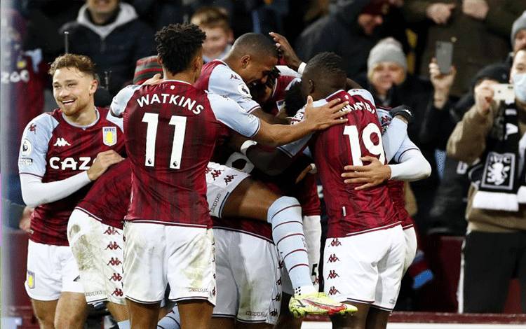 Arsenal Dirumorkan Capai Kesepakatan dengan Villa untuk Rekrut Konsa