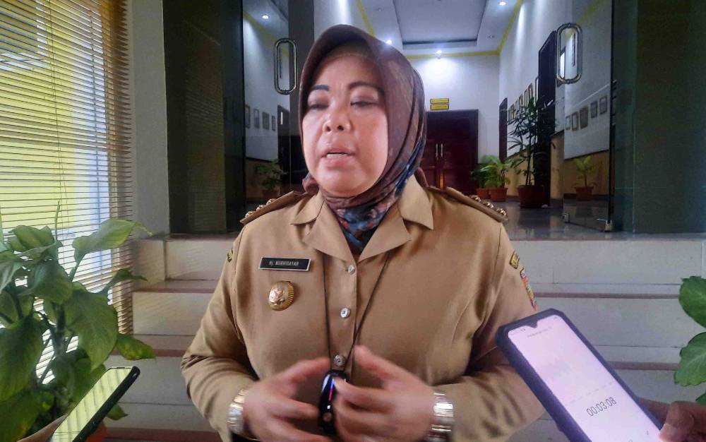 Tagih Komitmen Perusahaan, Bupati Kobar Minta Jalan Rusak di Aruta Segera Dilakukan Perbaikan