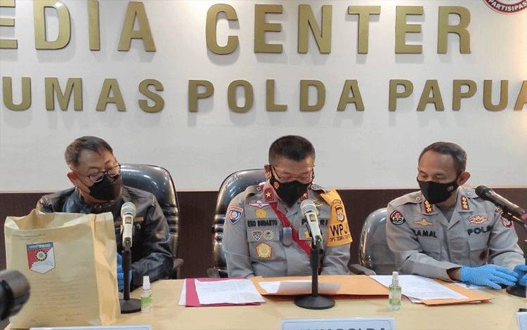 Jenazah Siswa SPN Korban Kecelakaan di Jambi Dimakamkan di Biak