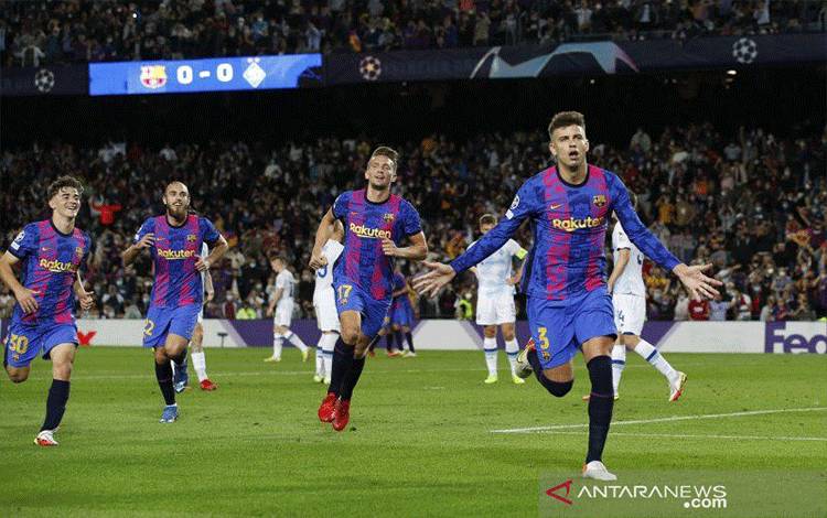 Pique Ingin Barcelona Bermain Praktis saat Hadapi Bayern Muenchen