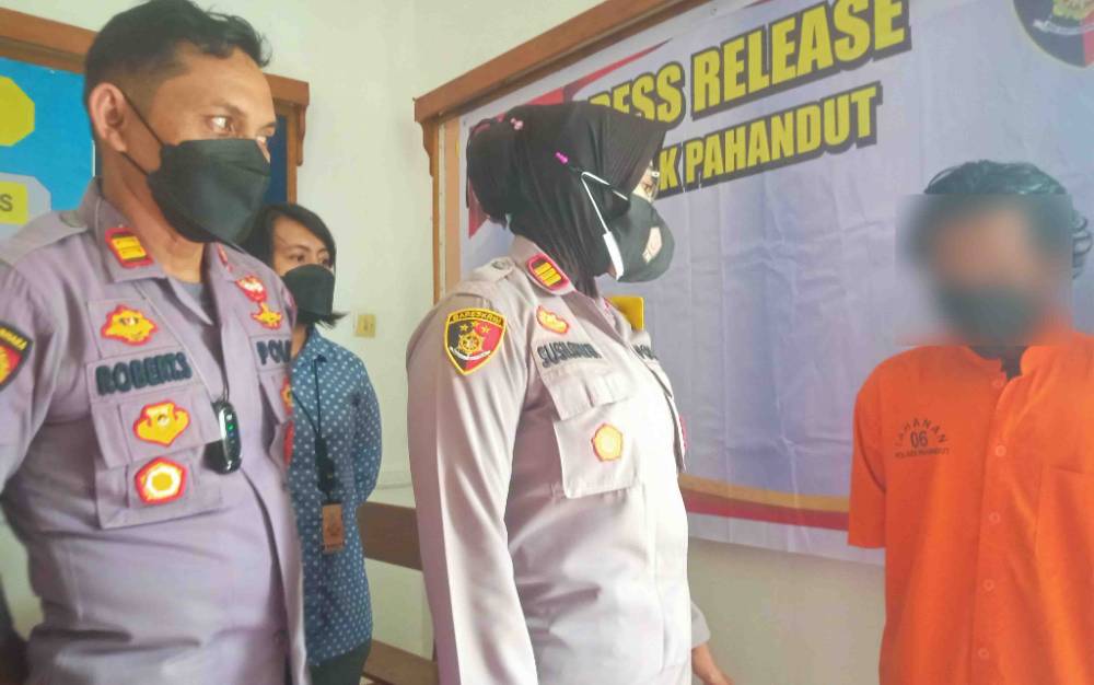 Pelaku Pencurian Belasan Handphone dan Satu Unit Notebook di Palangka Raya Dibekuk Polisi