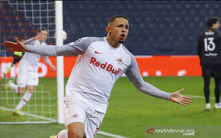 Salzburg Lanjut 16 Besar, Sevilla Turun ke Liga Europa