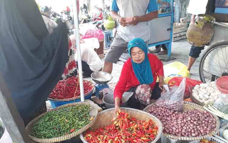 Jelang Nataru Stok Bapok di Kobar Aman, Waspadai Kenaikan Harga Cabai dan Minyak