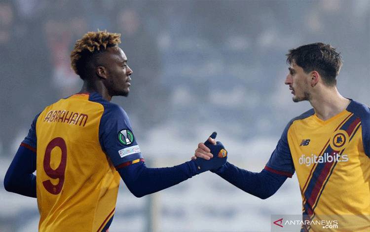 AS Roma Lolos ke 16 Besar Setelah Menang atas CSKA Sofia