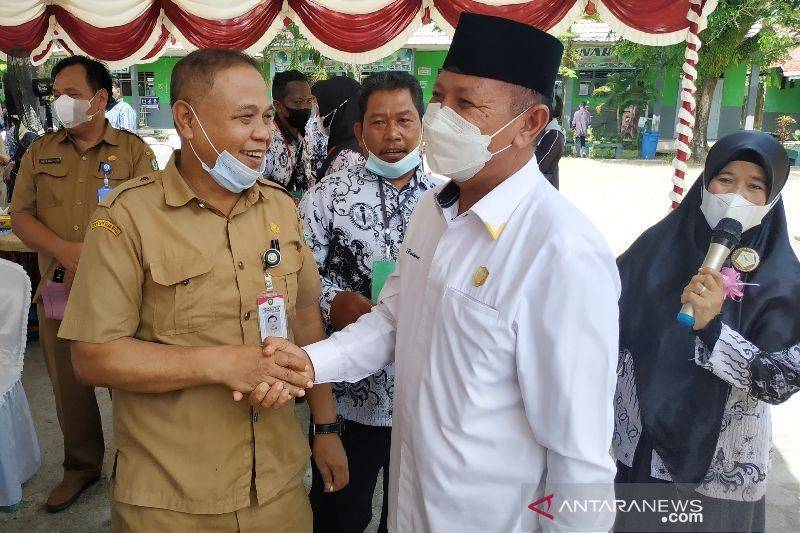 Legislator Kotim Dukung Guru Honorer Jadi Tenaga Kontrak