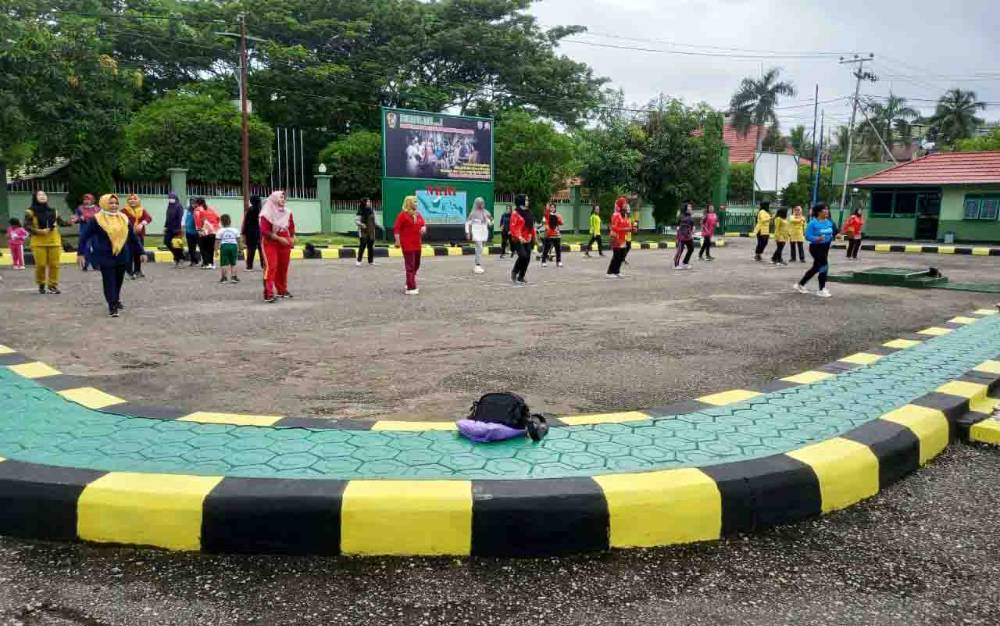 Ibu Persit Kodim Muara Teweh Senam Bersama untuk Jaga Kebugaran dan Kesehatan