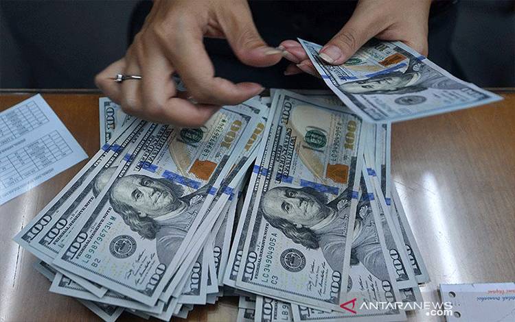 Dolar Tergelincir Setelah Data Inflasi AS Sesuai dengan Ekspektasi