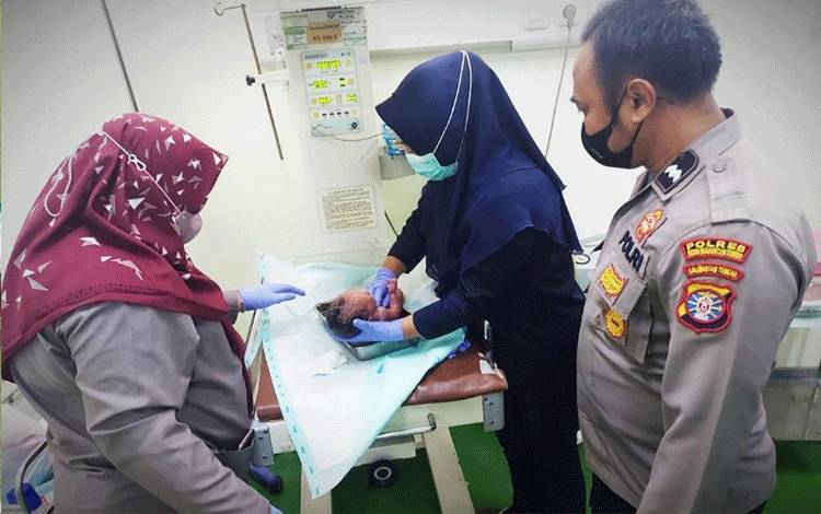 Tiga Warga Dimintai Keterangan Terkait Penemuan Bayi di Sampit