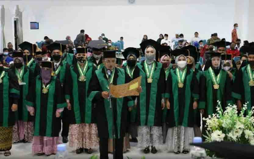 STAI Siti Khadijah Muara Teweh Wisuda 26 Sarjana