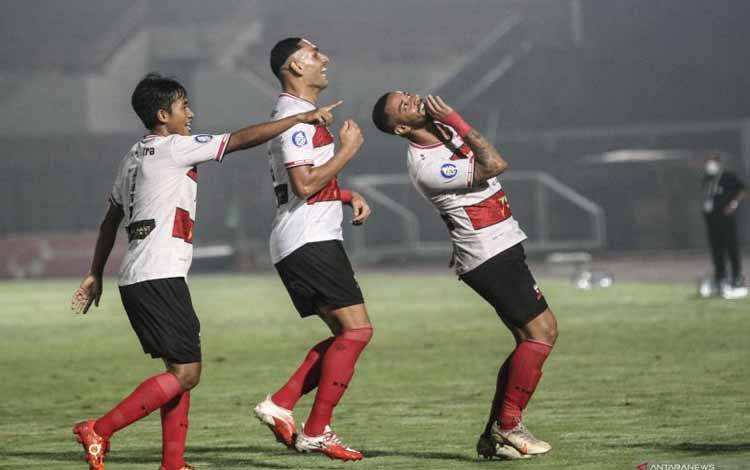 Madura United Waspadai Torres saat Lawan Borneo FC