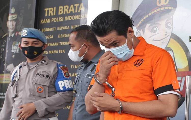Polisi Tangkap Artis Rizky Nazar karena Gunakan Ganja