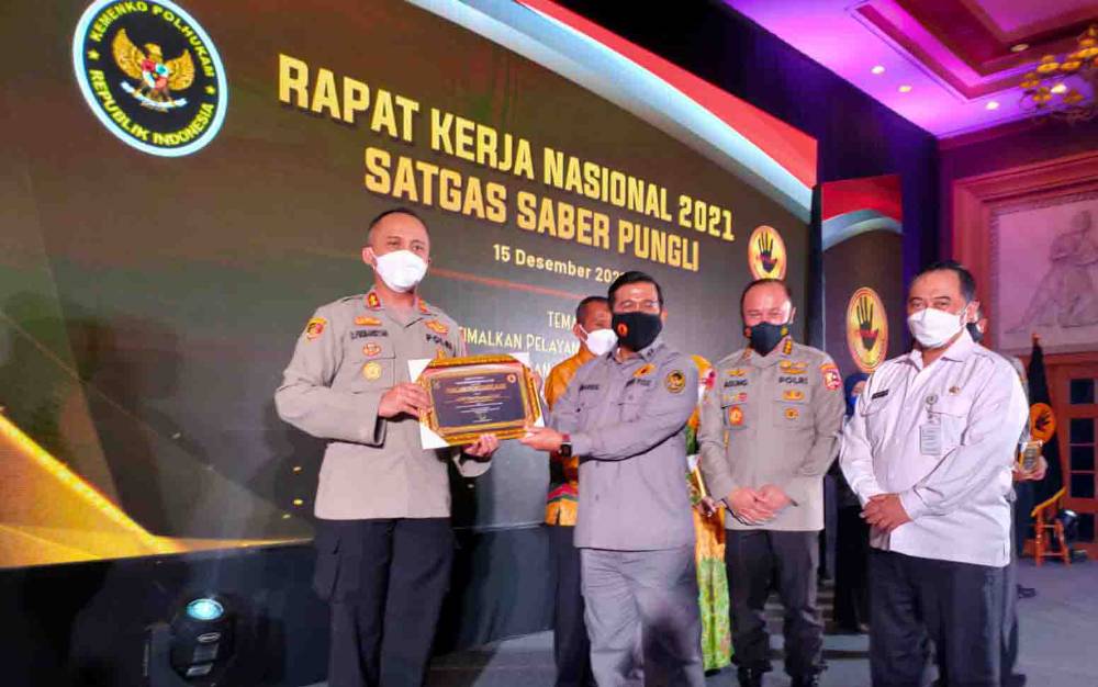 Kapolres Kobar Terima Penghargaan Motivator  UPP Terbaik se - Indonesia