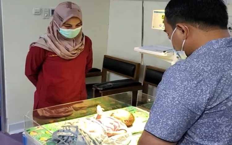 Bayi yang Dibuang Sempat Berada di Semak-Semak Selama 28 Jam