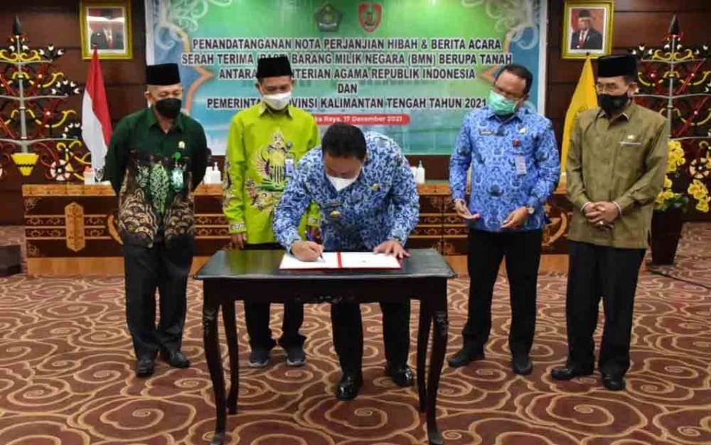 Pemprov Kalteng Terima Hibah Tanah dari Kemenag RI