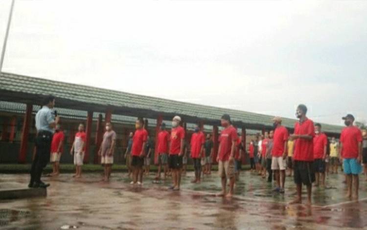 WBP Rutan Kuala Kapuas Tingkatkan Imunitas dengan Berolahraga