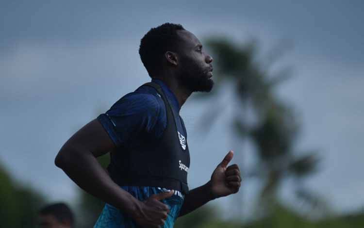 Castillion Sebut Foto Kenangan Persib Hilang karena Akun Diretas