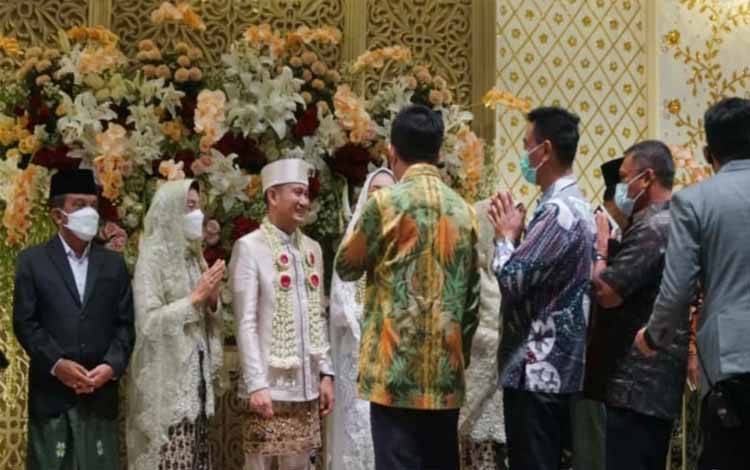 Bupati Barito Utara Saksikan Akad Nikah Wali Kota Palangka Raya