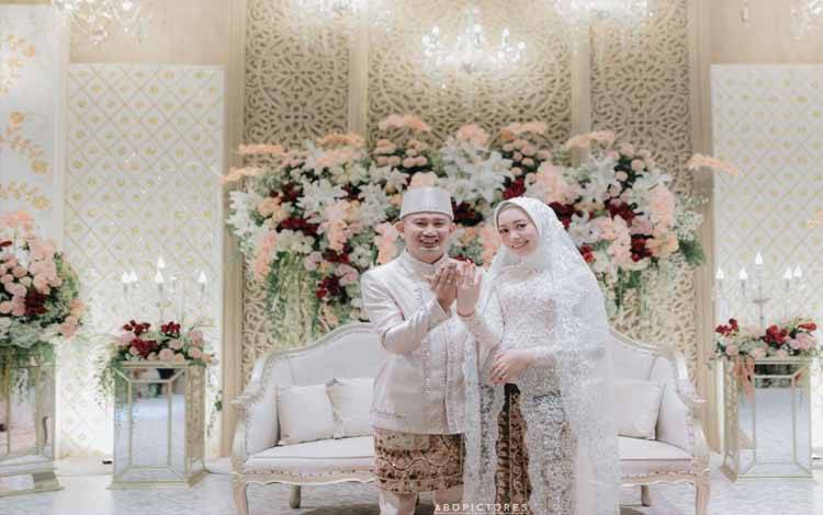 Sah Jadi Manten, Wali Kota Palangka Raya dan Istri Selisih Usia 12 Tahun