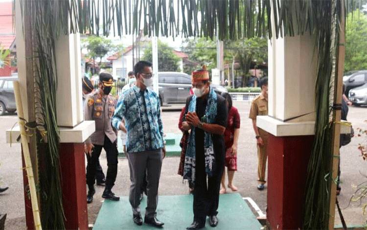 Zainudin Minta Pengadilan Negeri Muara Teweh Segera Wujudkan WBK dan WBBM