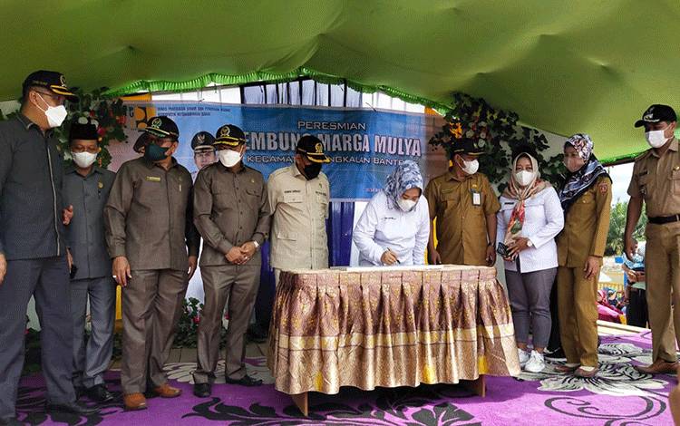 Resmikan Embung Marga Mulya, Bupati Kobar Berharap Mampu Tingkat Produktifitas Pertanian