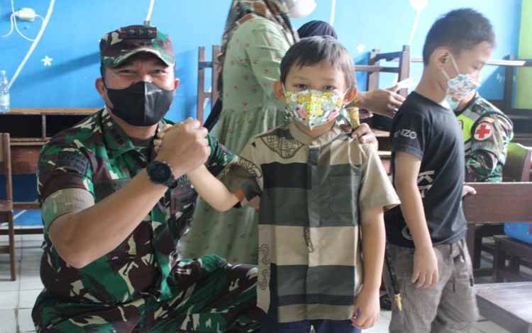 Dandim Palangka Raya Pantau Vaksinasi Usia 6-11 Tahun