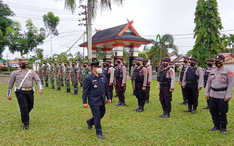 Bupati Barito Timur Pimpin Apel Pasukan Operasi Lilin Telabang 2021