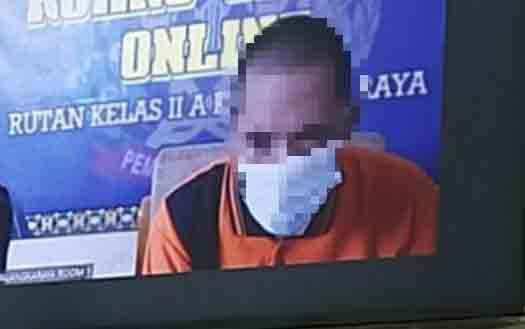 Curi Handphone saat Keluarga Pasien Tertidur