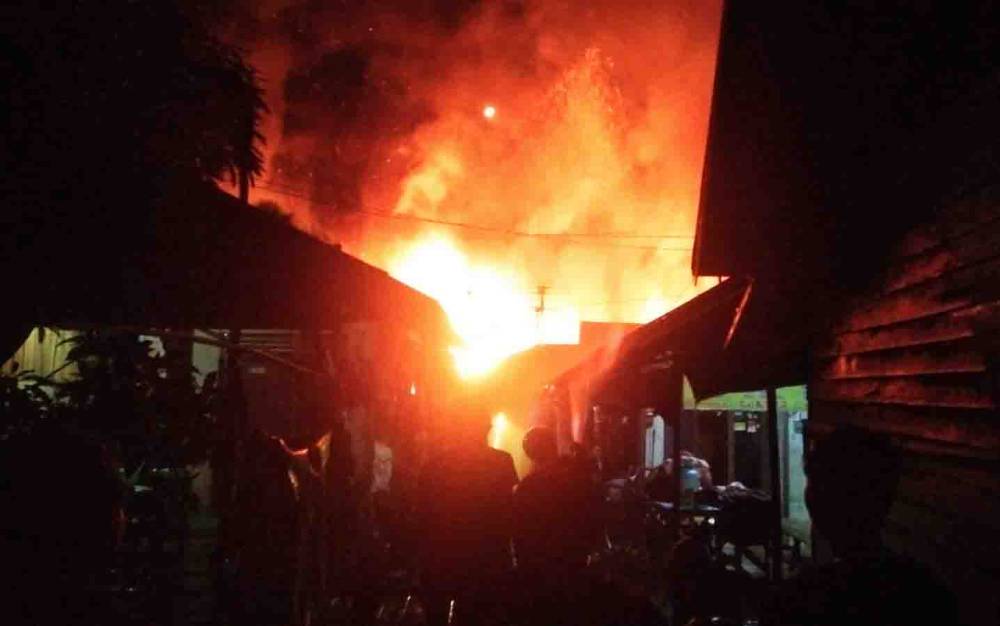 Belasan Rumah di Kompleks Puntun Palangka Raya Hangus Terbakar