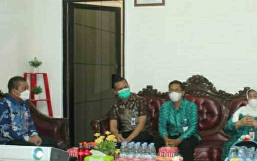 Dinas Dukcapil Tanah Laut Pelajari Inovasi Pelayanan Publik di Kapuas